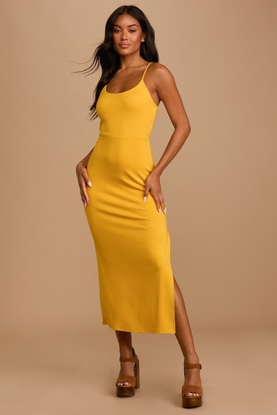 Yellow Dresses Are the Perfect Clothing Color For Summertime Events